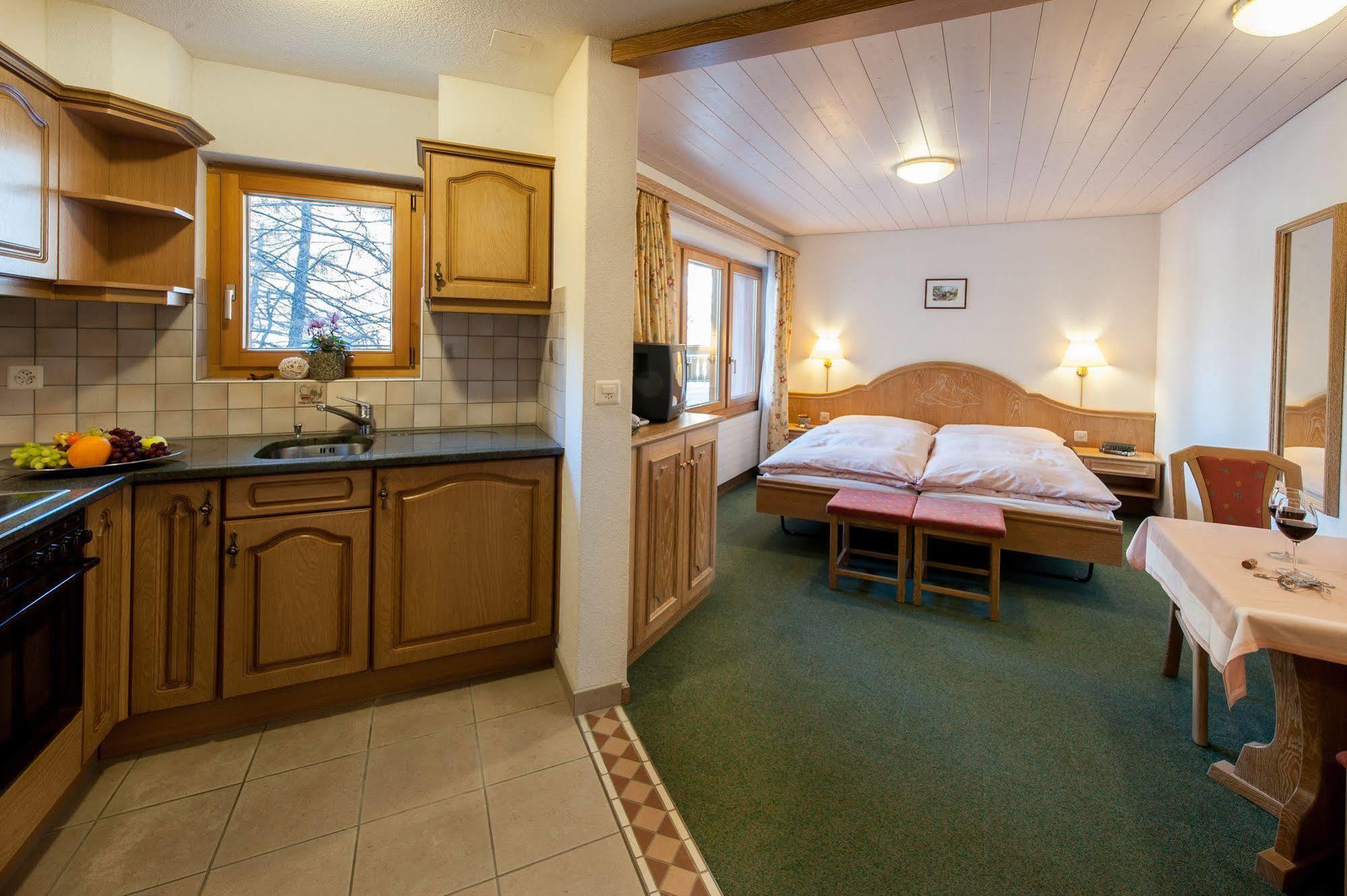 Appartements Zermatt Paradies Exteriör bild